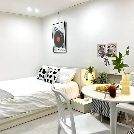 Gangnam Nonhyun Comfortable Lodging